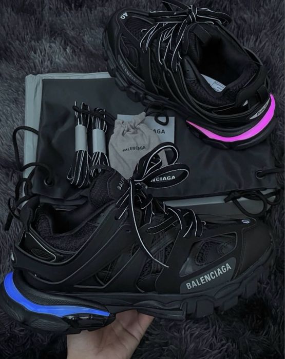 Balenciaga track led