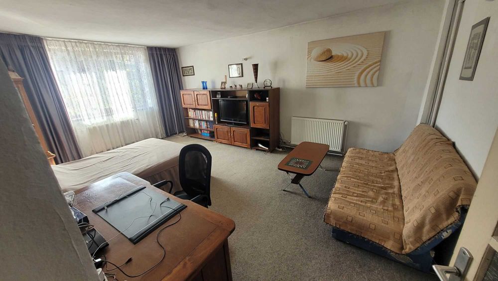 Casa 5 camere, bucatarie, 2 bai, garaj, cartier Vasea - Medias