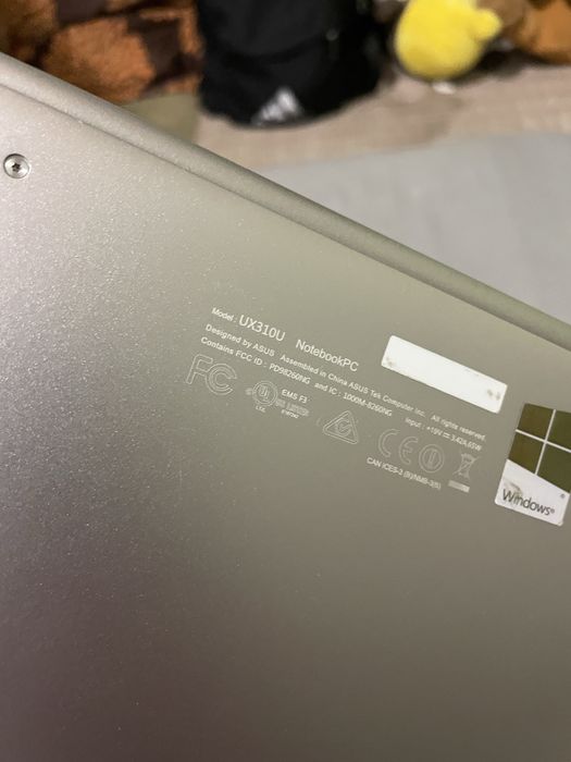 Asus UX310U Notebook PC