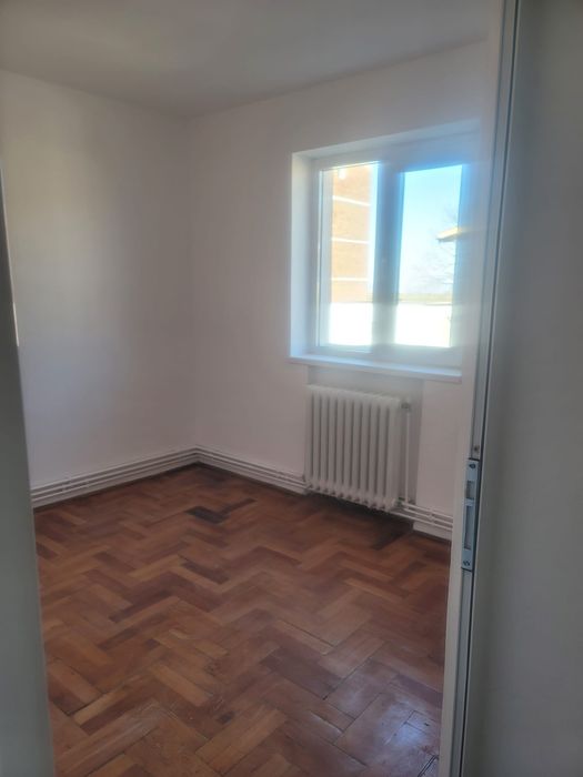 Apartament de vânzare-Electroprecizia  BRAȘOV