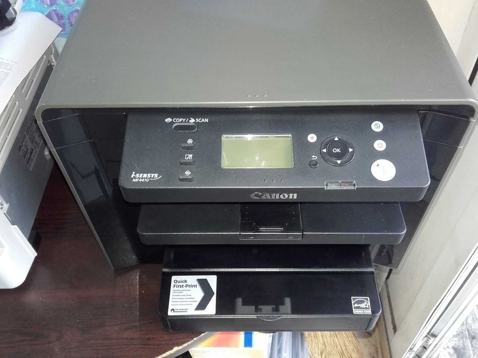 Нов! Лазерен принтер, скенер и копир 3 в 1 Canon MF 4410 на малко копия