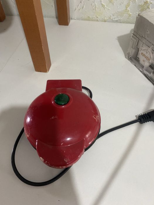 Вафельница маленькая