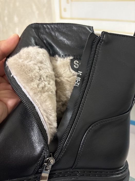Продам зимние сапоги новые 34р