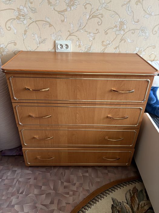 Срочно продам комод