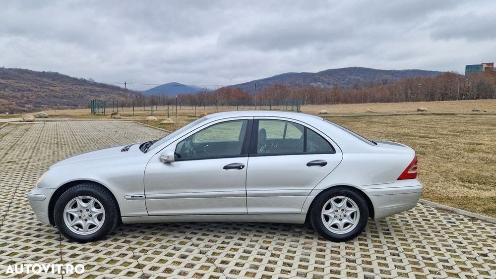 Mercedes C220 CDI Dublu Climatronic Fara Rugina Piele 158.000Km