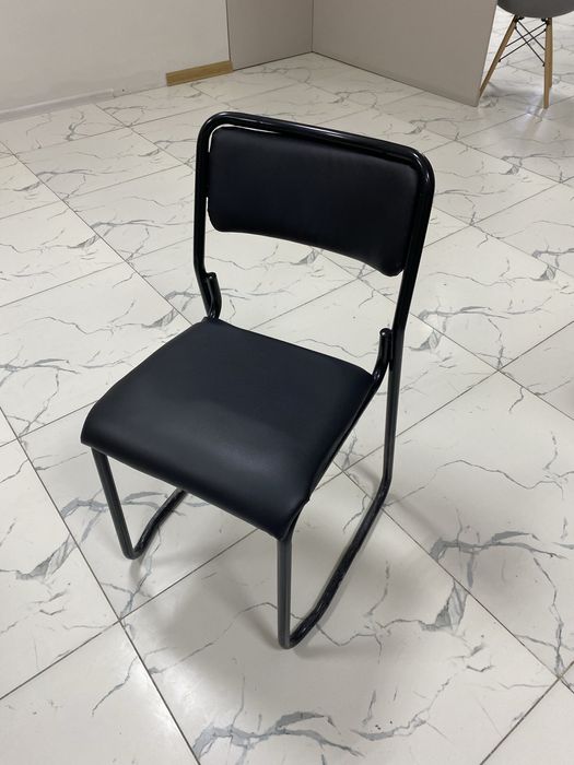 Продам офисные Стулья 6шт в хорошем качестве