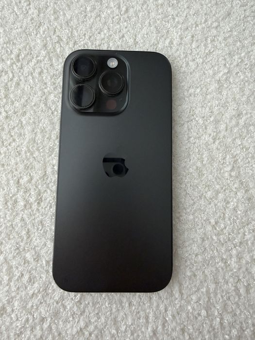 Iphone 16 pro, black titanium, 256 GB.
