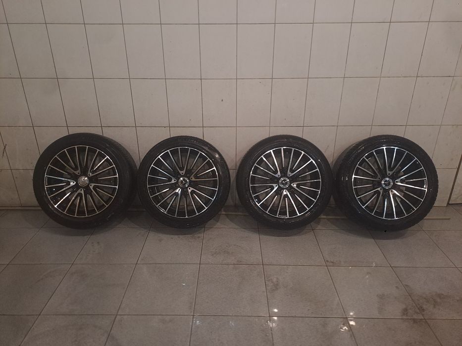Шины Mercedes размером 18