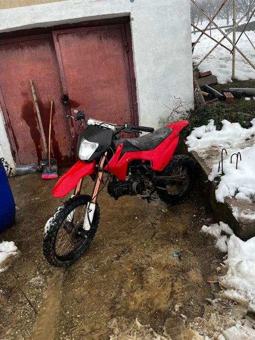 Cross 125 cc proaspat vopsit