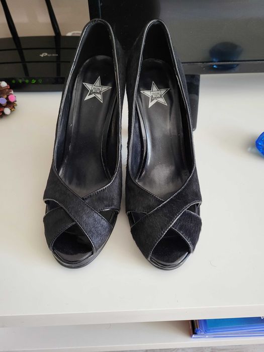 Обувки,черен велур,10 см. ток