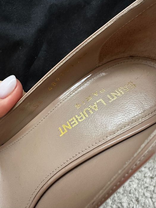 Pantofi Yves Saint Laurent