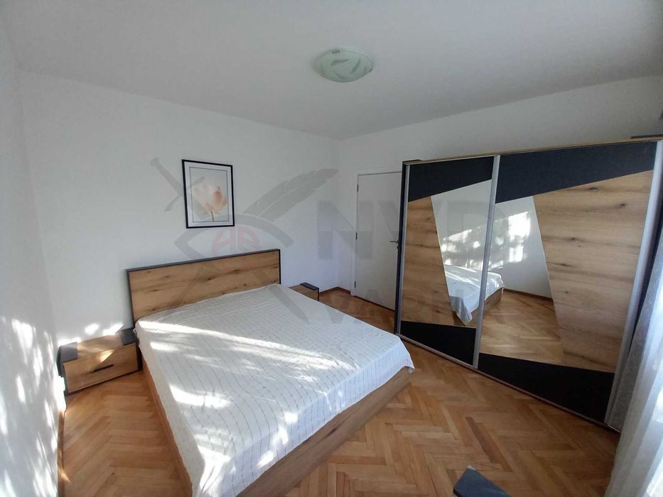 Дава се под наем Тристаен апартамент в Варна, Базар Левски - 88 кв.м за 623.22 € - Снимка #3
