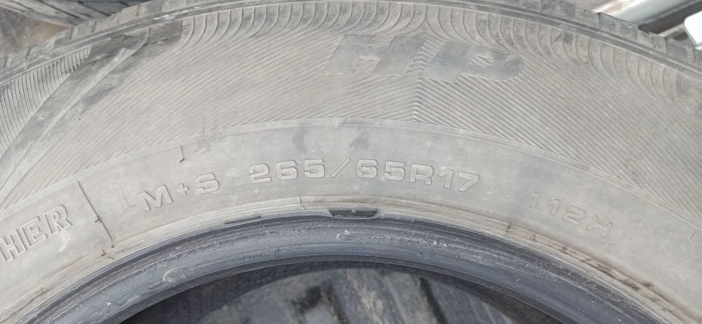 Googyear Wrangler 265/65R17