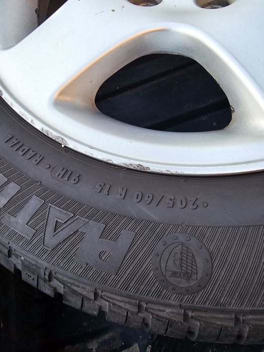 Гуми с джанти 205/60/15 5x112