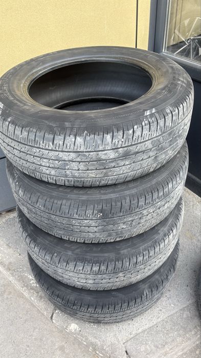 Шины 235/65/R18 Bridgestone