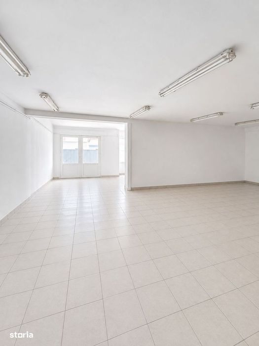 Spațiu Comercial