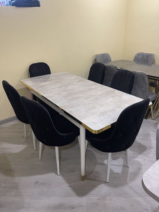 Кухонный стол стулья