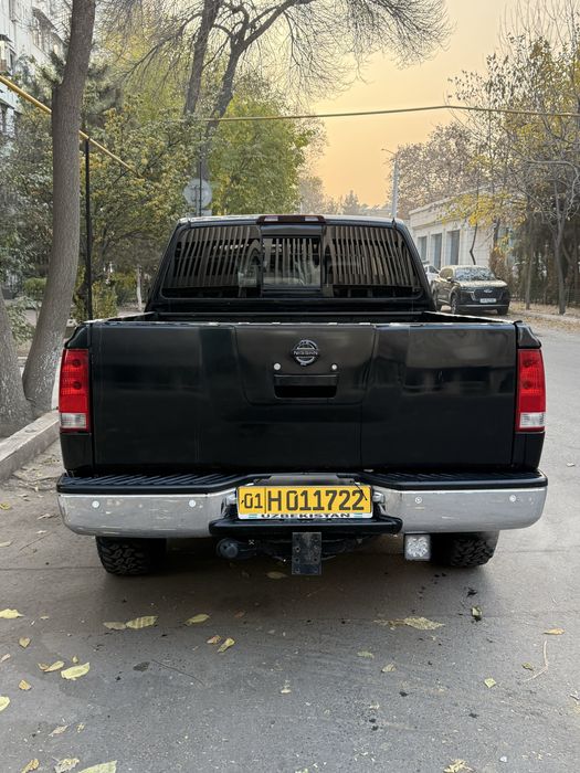 Nissan Titan 1 gen Pick Up