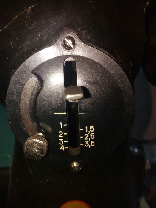 Машинка швейная, ручная