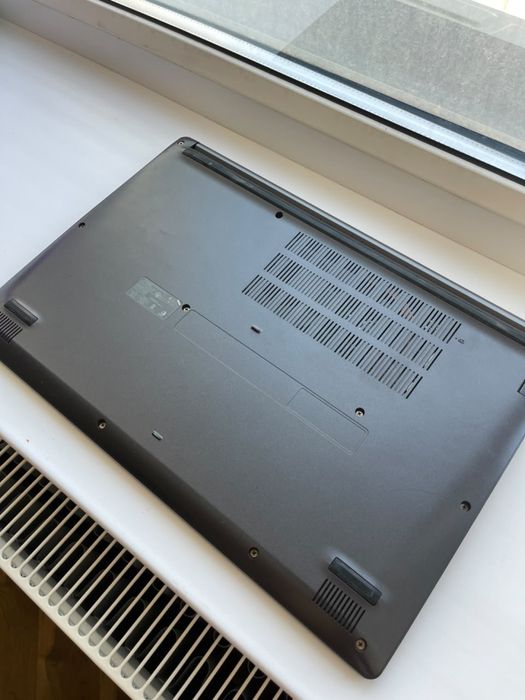 Ноутбуки Aser и Lenovo