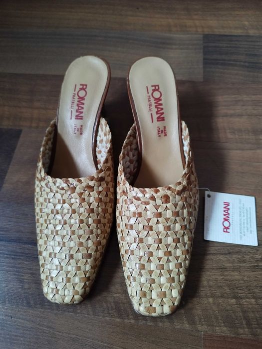 Pantofi din piele