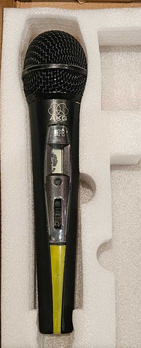 Микрофон безжичен АКГ 400 ВИСОКОЧЕСТОТЕН