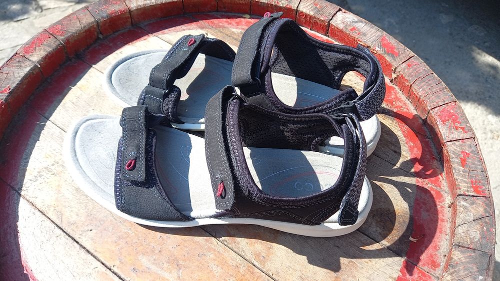 Дамски ECCO CRUISE II  и  маратонки Giesswein мерино Vibrom 39