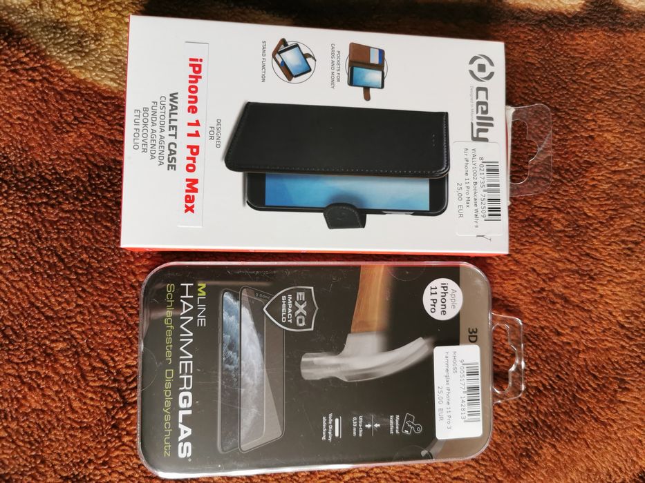 Vând folie +husa originale pentru iPhone 11 Pro Max