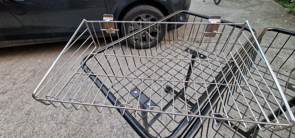 Vand cosuri pentru panouri slatwall