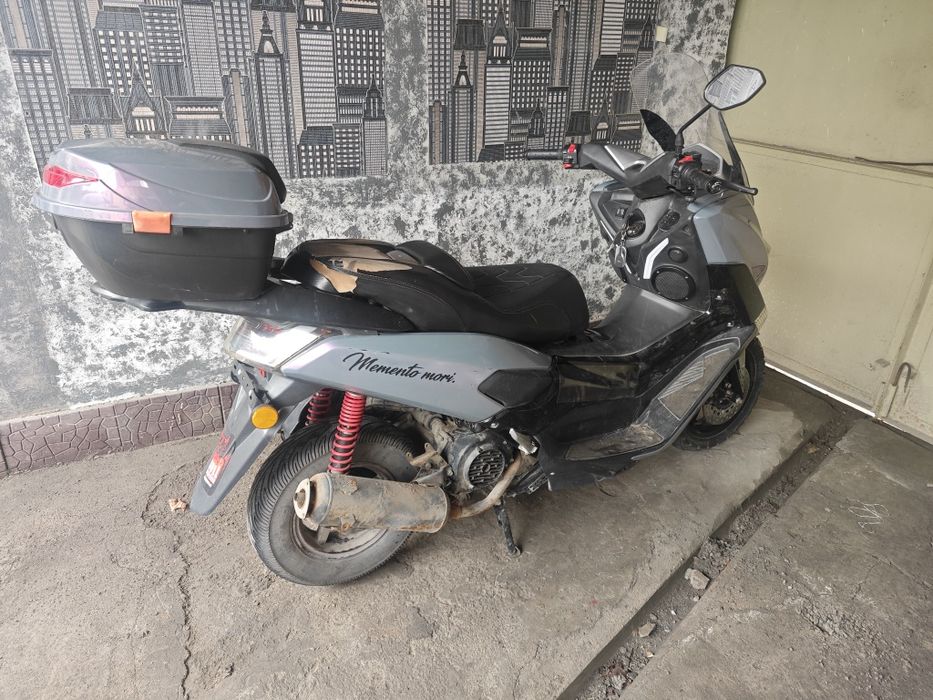 Макси Нмакс скутер мопед