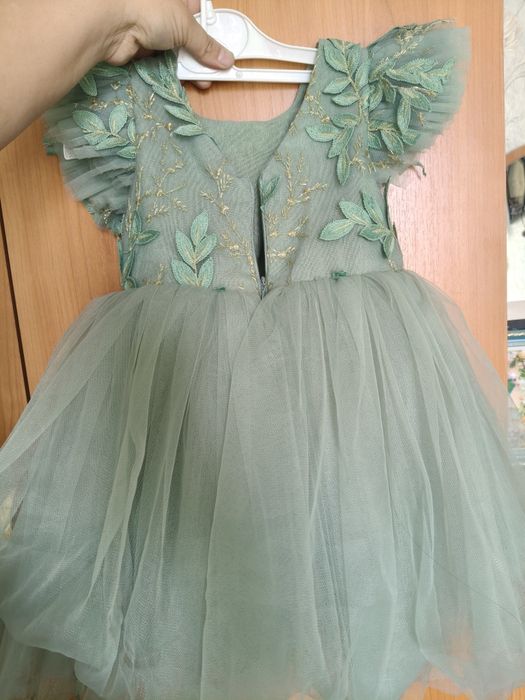 Продам платье для девочек