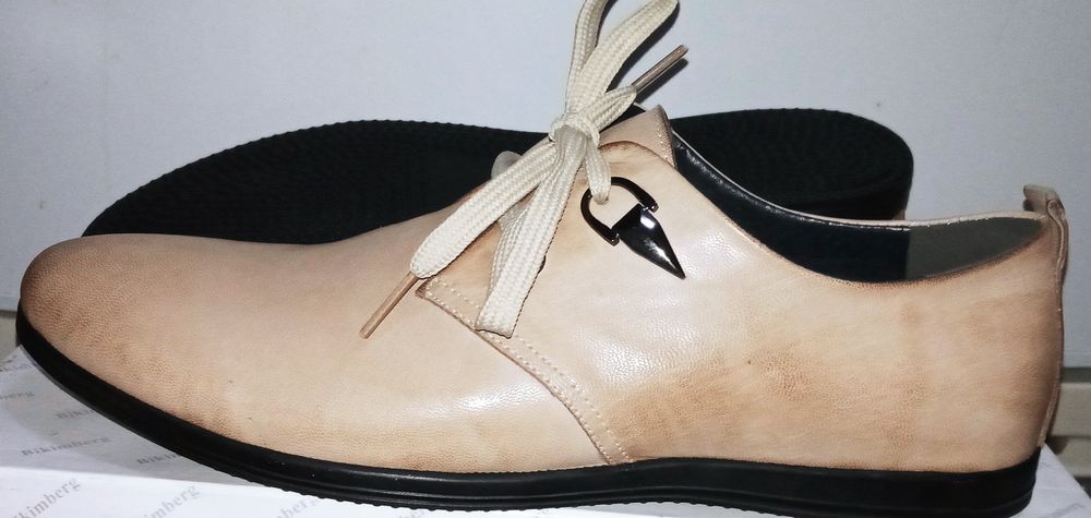 Женские туфли  .