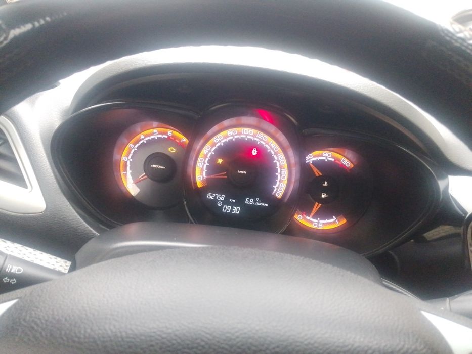 ЛАДА ВЕСТА КРОСС  оқ 2020 йилда ишлаб  чиқарилган