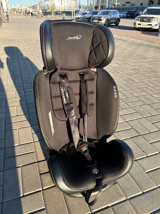 Продам автокресло детское AmaroBaby