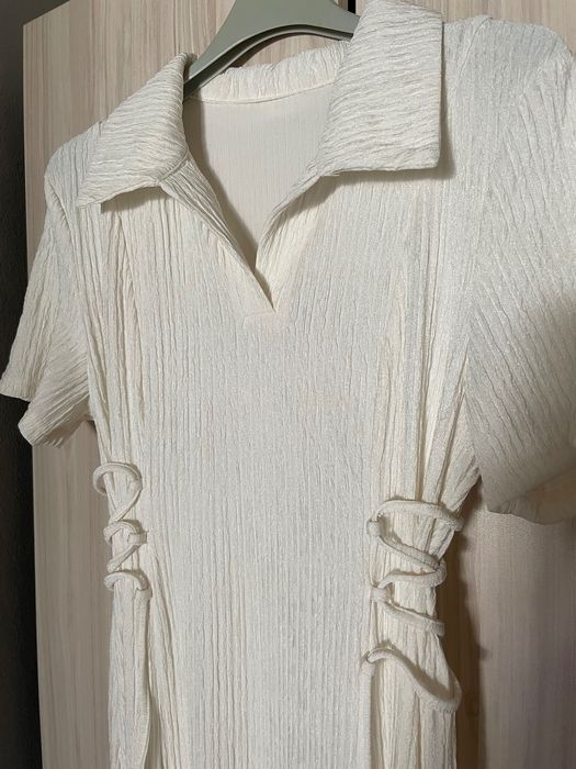 Стахотна миди рокля