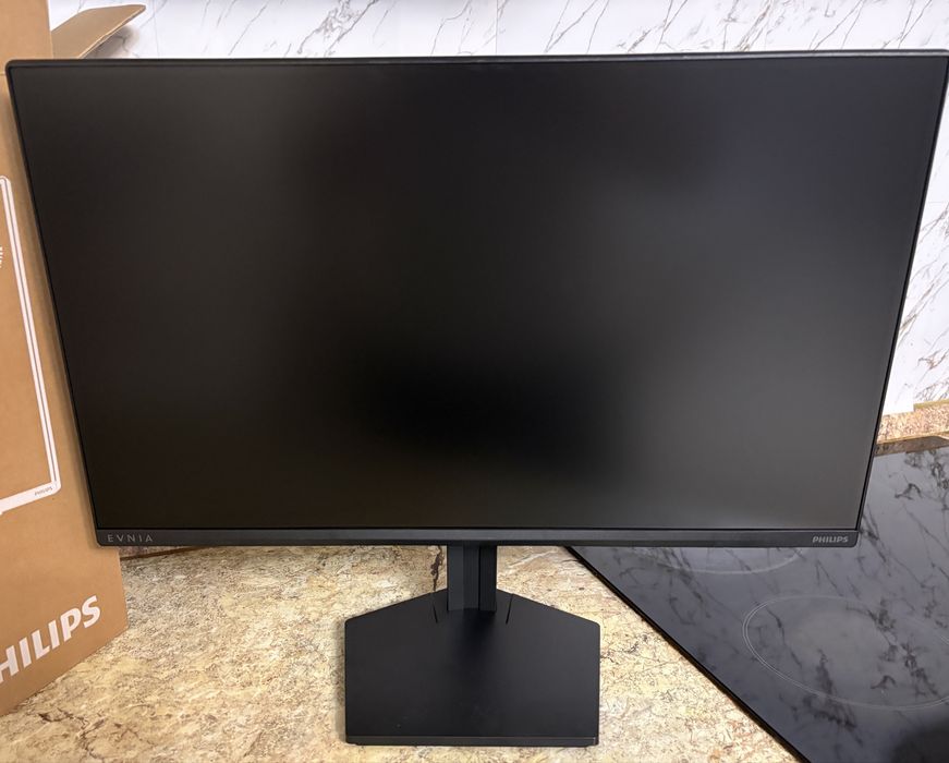 Монитор Philips Evnia 144Hz 1080p 24