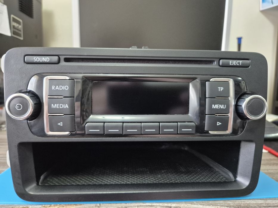 Vw rcd210 mp3 с наличен код за Активация!