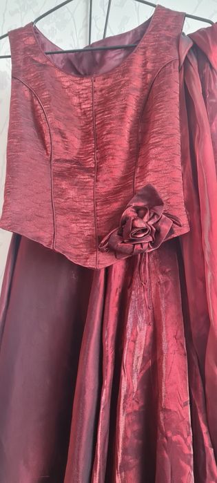 Продам платья новые и б/у