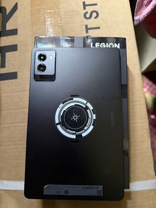 Планшет Lenovo y700