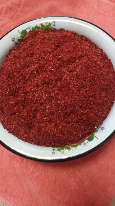Продаю молотый перецы и помидоры
