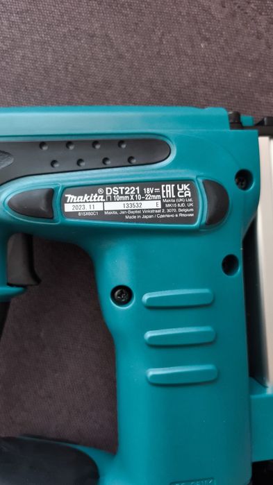 Capsator electric Makita