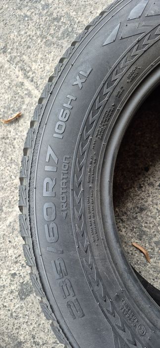 4 anvelope iarna Nokian 235/60/17,dot 2020.Pretul este pe bucata.