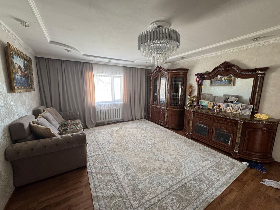 Продаю дом в центре уштобе