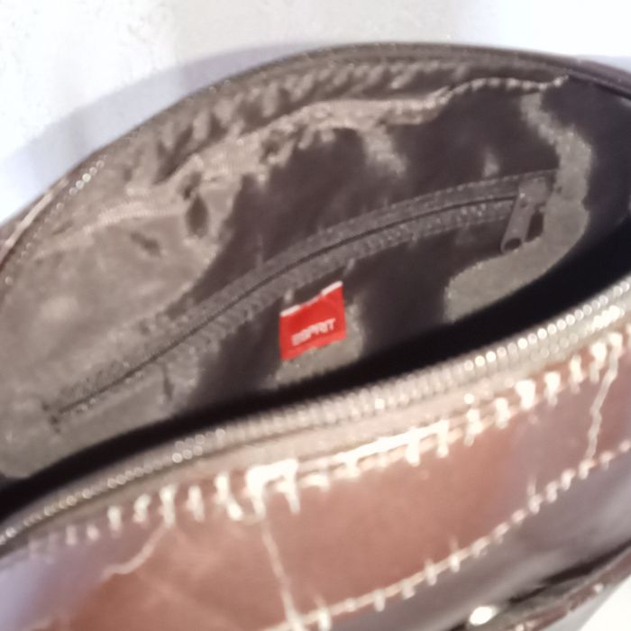 продам сумку через плечо