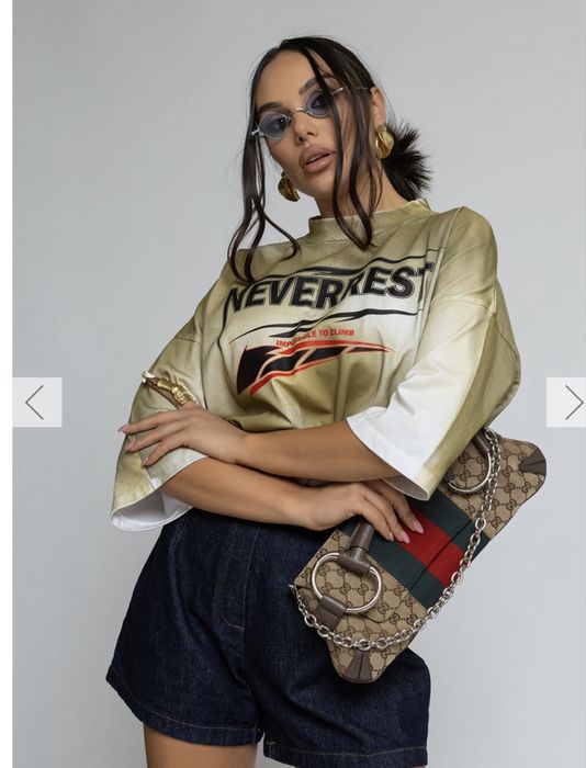 Nikole сетове и тениски