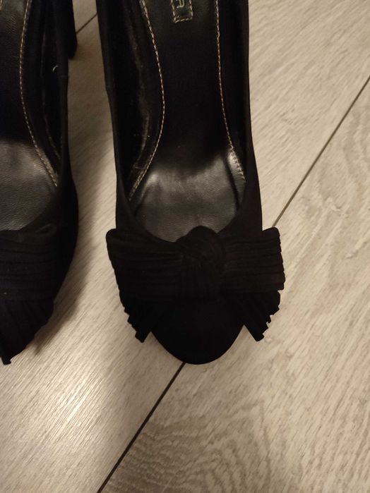 Pantofi negri cu toc The Seller mar.39-40