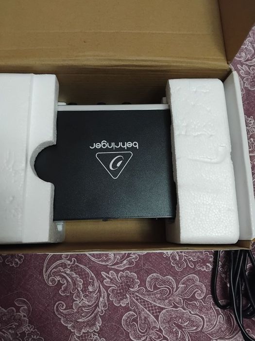 Продаётся звуковая карта Behinger