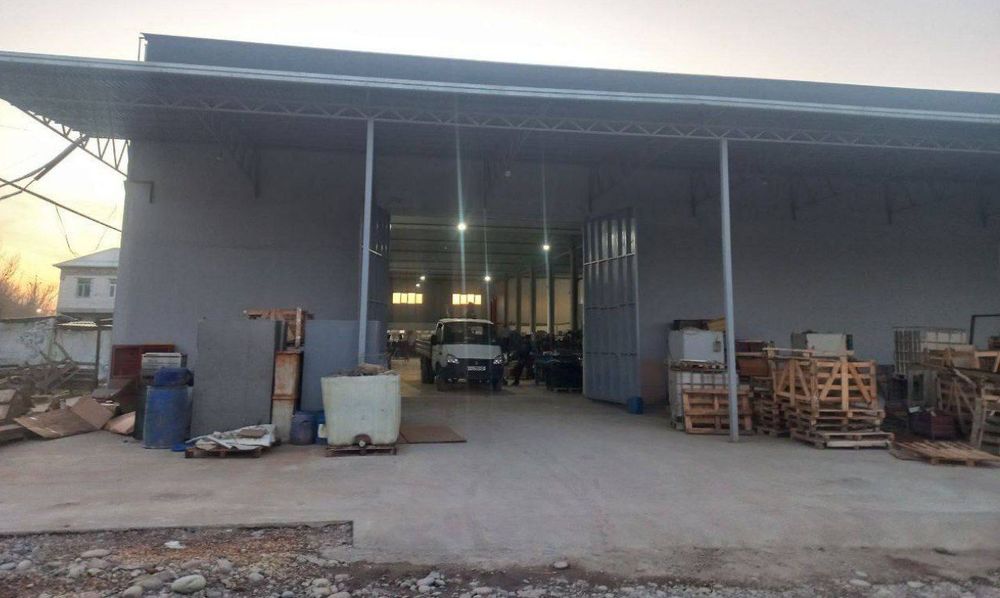 Продаётся 4 100 м² производственная база.