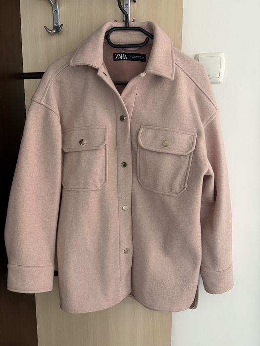 Връхни дрехи Reserved, Sinsay, Stradivarius, Zara