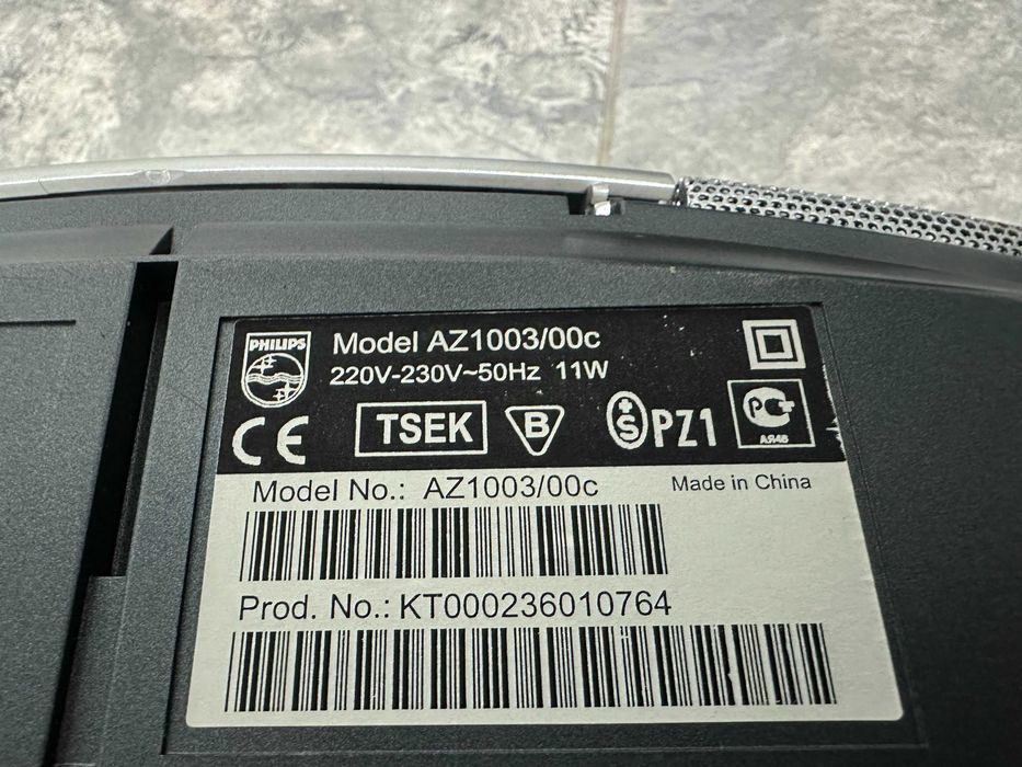 Радиокасетофон Panasonic RX-FS400 , Philips AZ1003